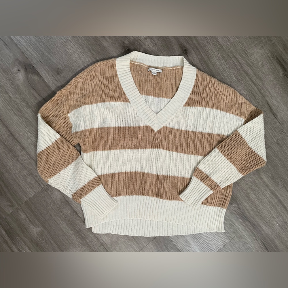 AMERICAN EAGLE MEDIUM SWEATER